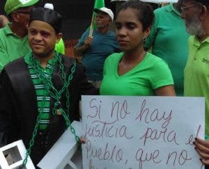 Hija de Yuniol Ramírez participa en manifestación Marcha Verde frente a la OMSA