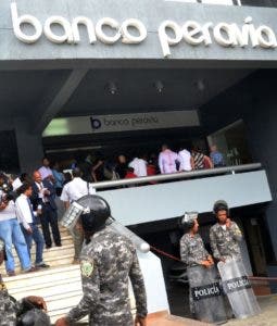 ‘Pobre’ respuesta judicial a fraudes financieros de RD$7 mil millones