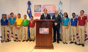 Estos serán los nuevos uniformes de las escuelas públicas para el próximo año escolar