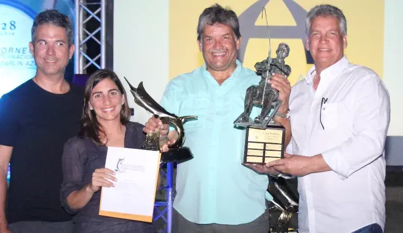 Heinsen gana el torneo de pesca