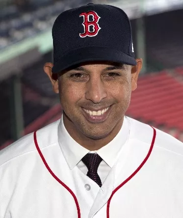 Alex Cora trae filosofía única a los Medias Rojas