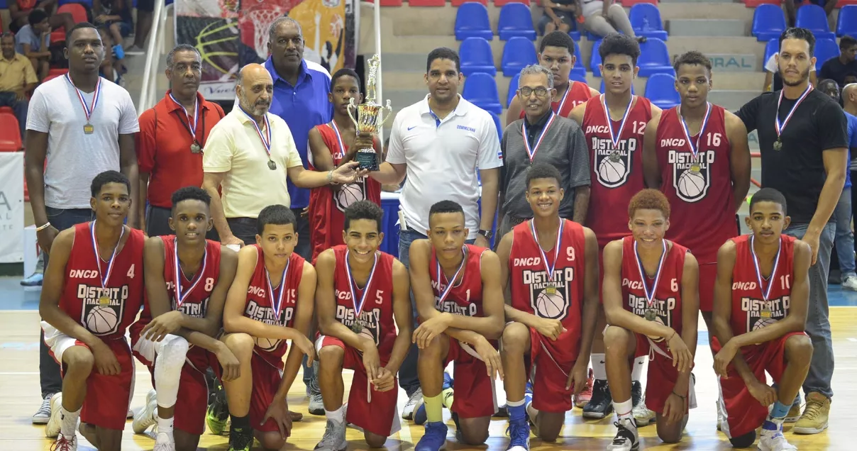 Distrito Nacional campeón de torneo de baloncesto U-14