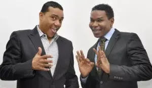 Comediantes Raymond Pozo y Miguel Céspedes preparan show