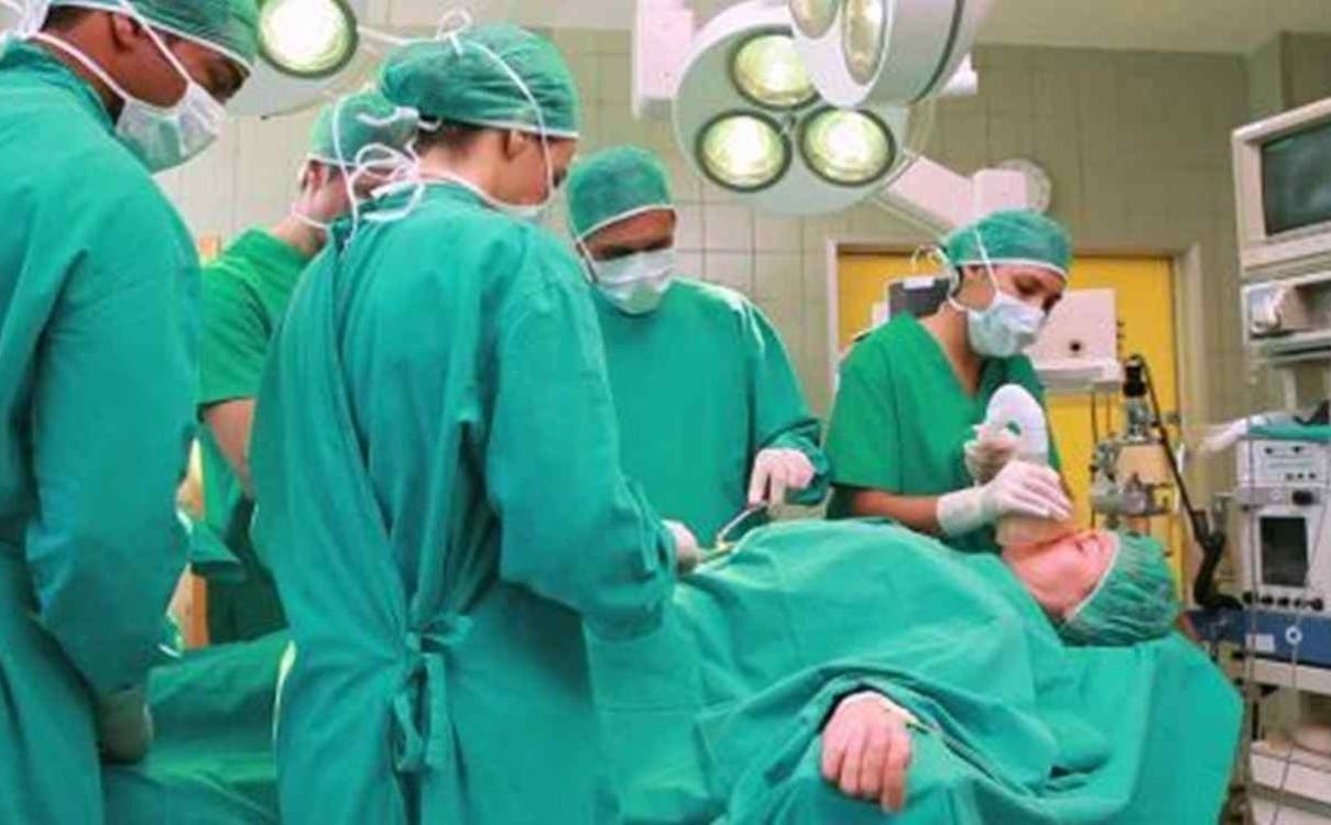 Para cirugías, clínicas exigirán a pacientes analíticas exclusivas