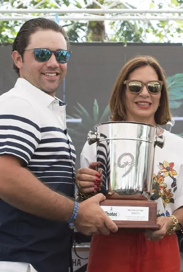 Álvarez y Perelló conquistan Golf Mitre