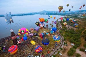 El cielo de México se pinta de colores con el Festival de Globos de León