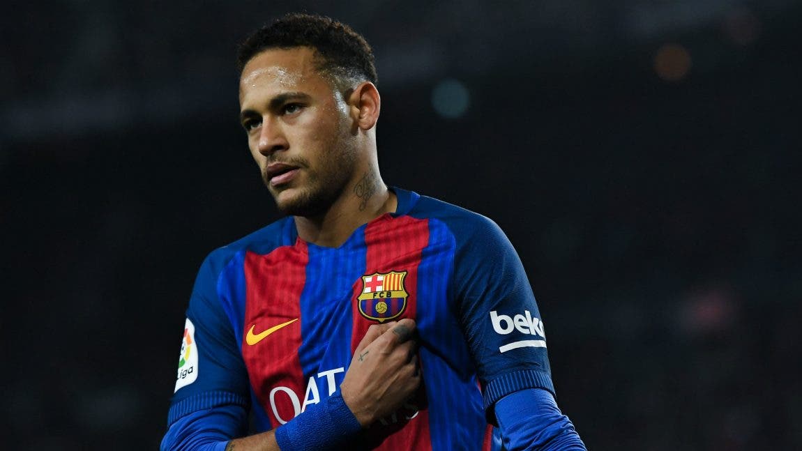 Neymar desmiente problemas con Emery y dice “estar feliz y motivado” en París