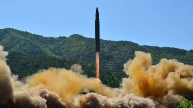 Corea del Norte defiende su “derecho legítimo” a lanzar cohetes con satélites