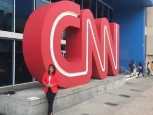 Anyi Lizardo, el nuevo rostro de los dominicanos en CNN en Español