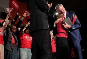 De Blasio gana las elecciones locales de Nueva York y promete “ir más lejos»