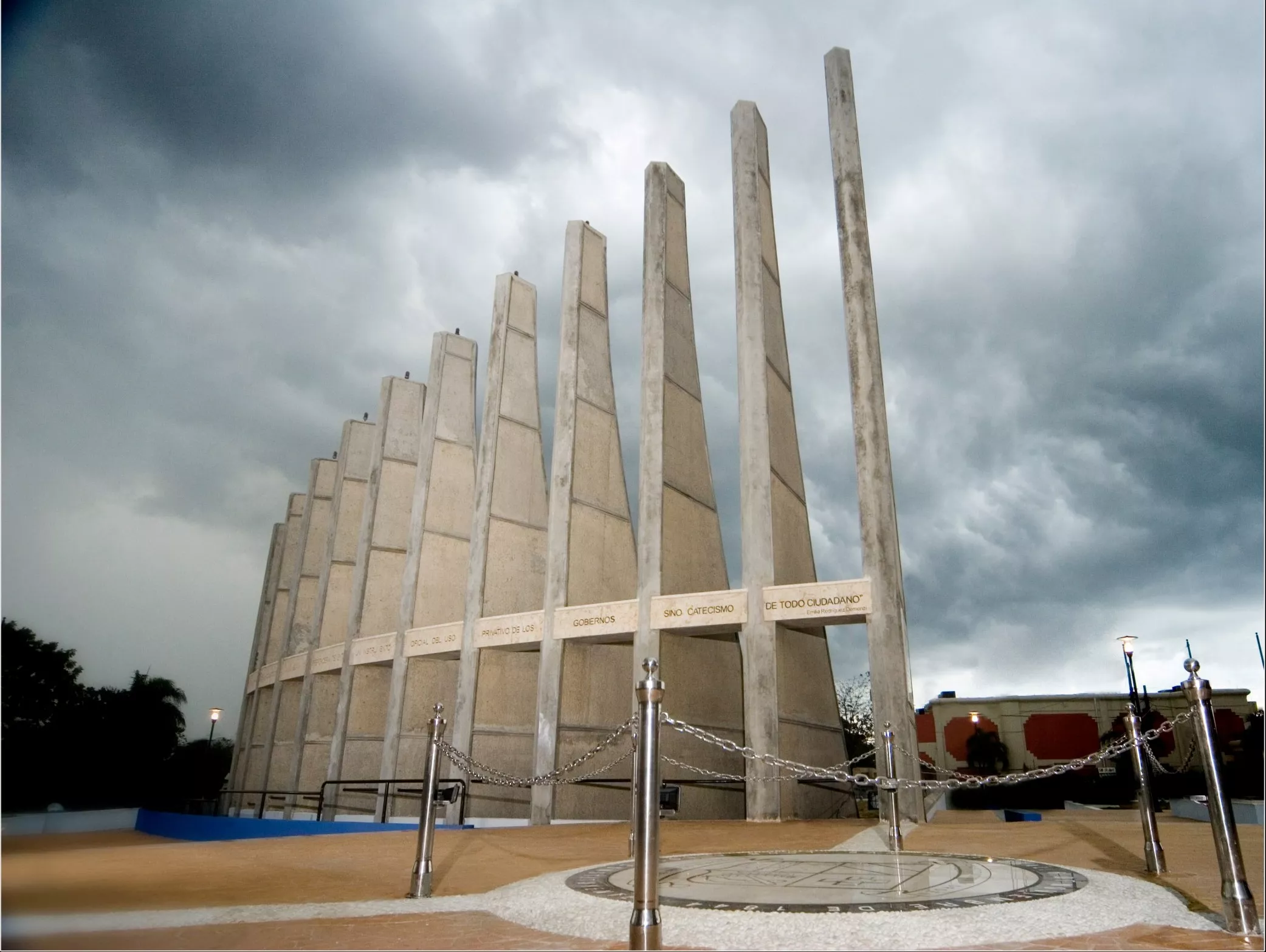 Con diversos actos conmemorarán el 173 aniversario de la Constitución