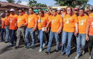 Cientos de hombres marchan en Haina por el fin de la violencia contra la mujer