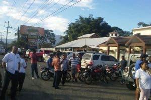 Ultiman dos vigilantes durante asalto a Dulcería Rodríguez en Bonao