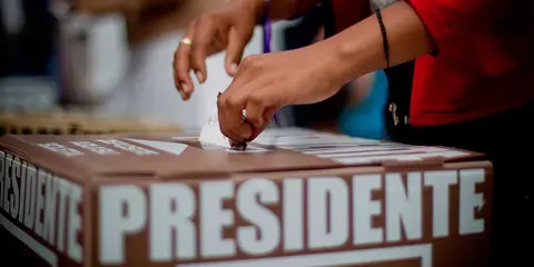 Elecciones del domingo pondrán a prueba cambios en sistema electoral de Chile