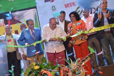Inauguran feria de producción y promoción Expo Monte Plata 2017