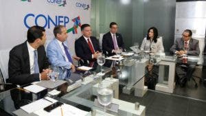 Conep y presidente del Senado pasan balance a la agenda legislativa