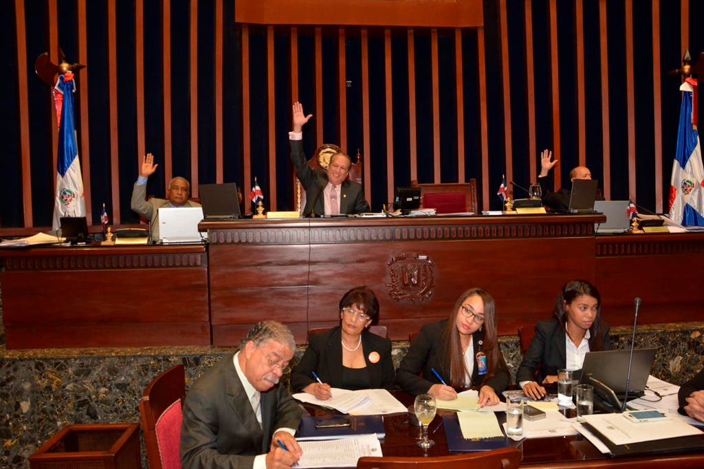 Senado aprueba proyecto ley crea Colegio Dominicano de Enfermería