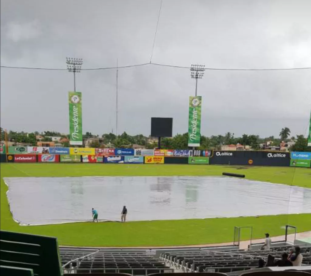 Juego entre Estrellas y Gigantes es suspendido por lluvias