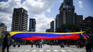 Rusia da un respiro a Venezuela, estrangulada por la deuda