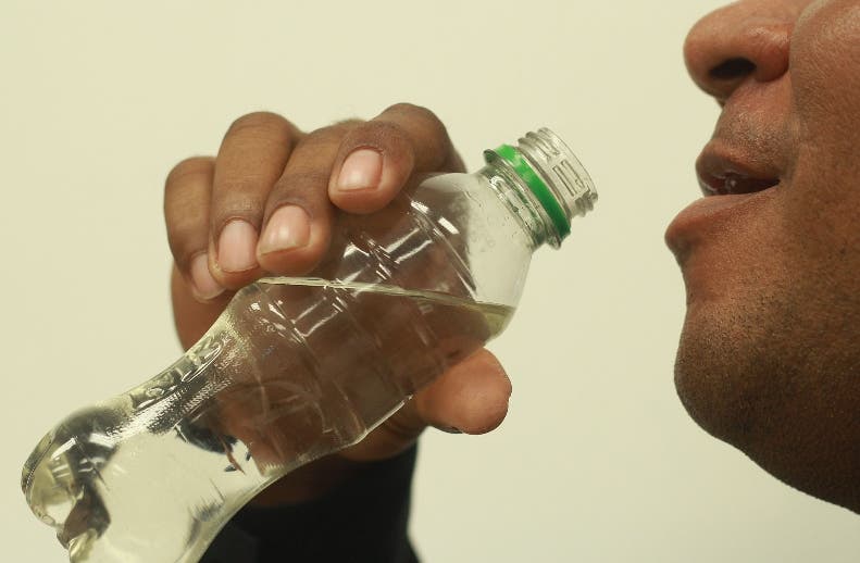 Reportan 11 muertes por consumir alcohol adulterado