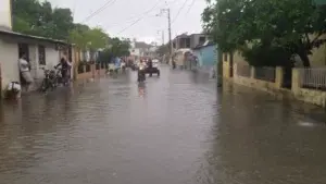 Otra vez lluvias torrenciales ocasionan inundaciones de viviendas y vías de comunicación en Puerto Plata