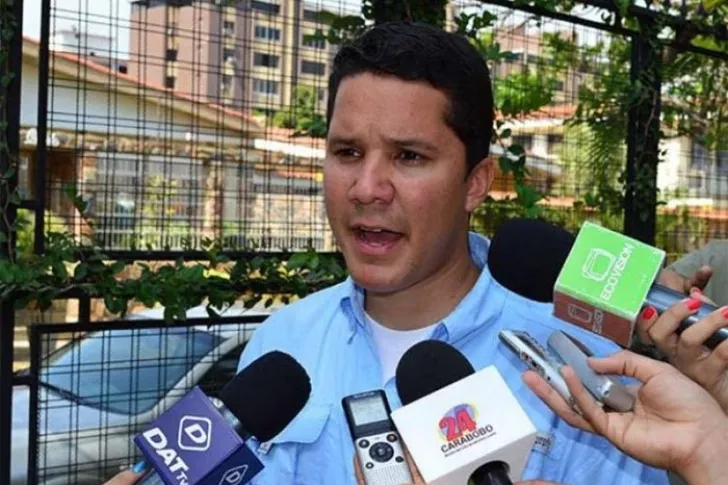 Otorgan libertad a dirigente venezolano Carlos Graffe del partido de López