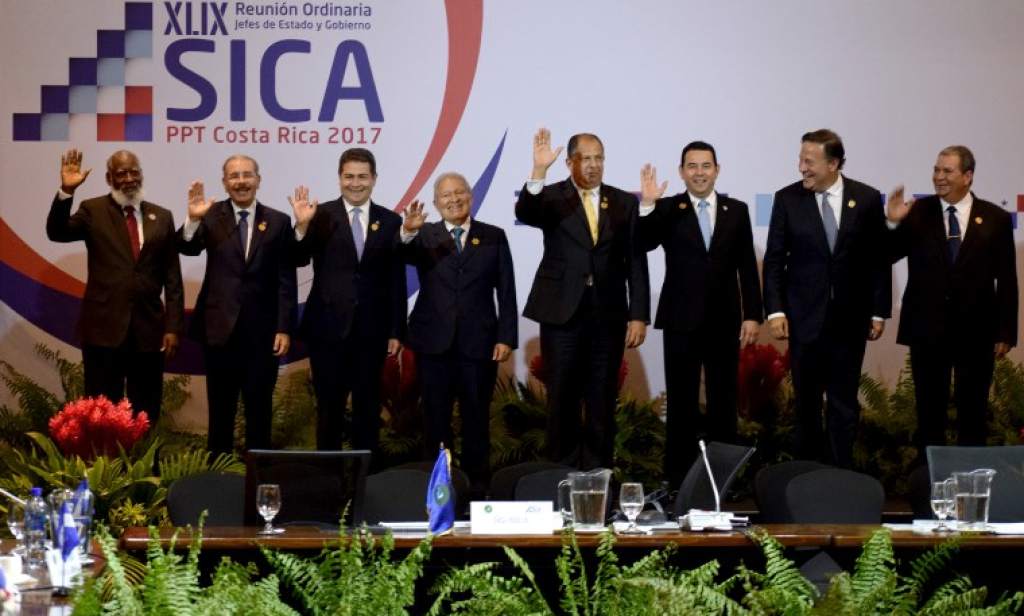 Cumbre del Sica tratará crisis en Honduras con la presencia de Hernández