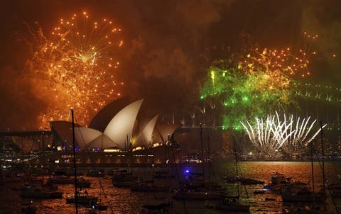 Un gran espectáculo en Sídney lanza las festividades del Año Nuevo en el mundo