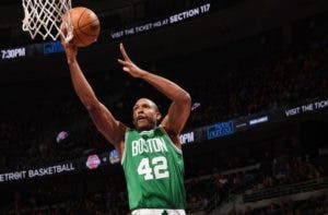 Al Horford anota 21 puntos en derrota de los Celtics