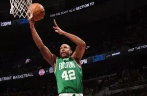 Al Horford anota 21 puntos en derrota de los Celtics