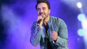 Luis Fonsi regresa a su Puerto Rico con presentaciones rítmicas y románticas