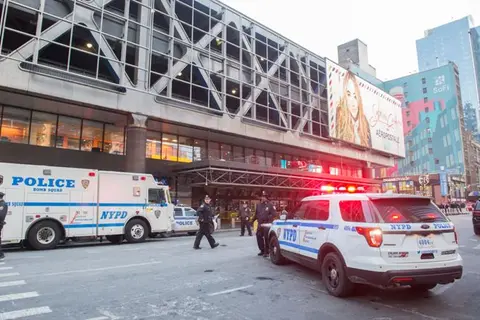 Un herido en una explosión en una céntrica zona de Nueva York