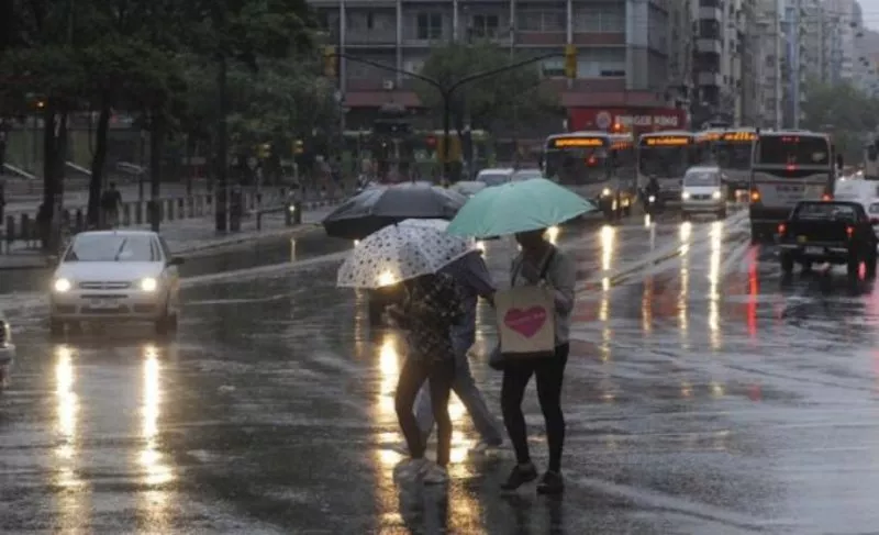 Alerta naranja en seis departamentos de Uruguay por fuertes tormentas