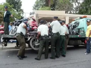 Comerciantes dicen tienen pérdidas millonarias porque Amet les retiene motores a sus deliveries