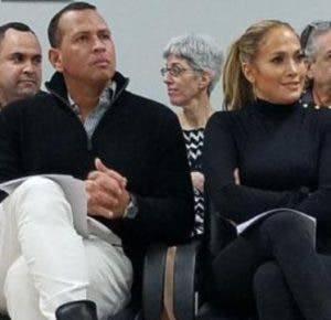 J. Lo llegó a PR con dos millones de dólares