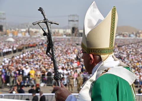 Papa atribuye crisis de AL a la corrupción