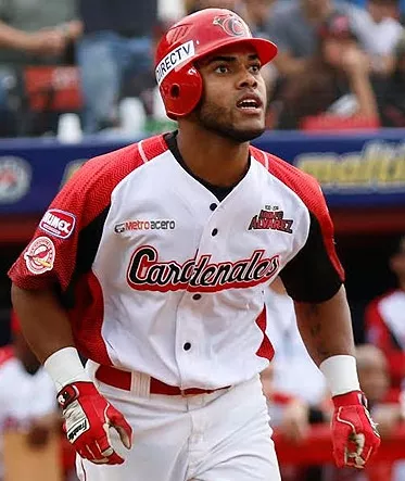 Cardenales y Caribes avanzan Venezuela