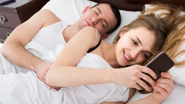 Micro-cheating: ¿estás siendo infiel a tu pareja sin darte cuenta?