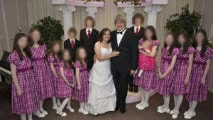 Lo que se sabe de los Turpin, la «familia feliz» que mantenía cautivos y encadenados a sus 13 hijos en una vivienda de California