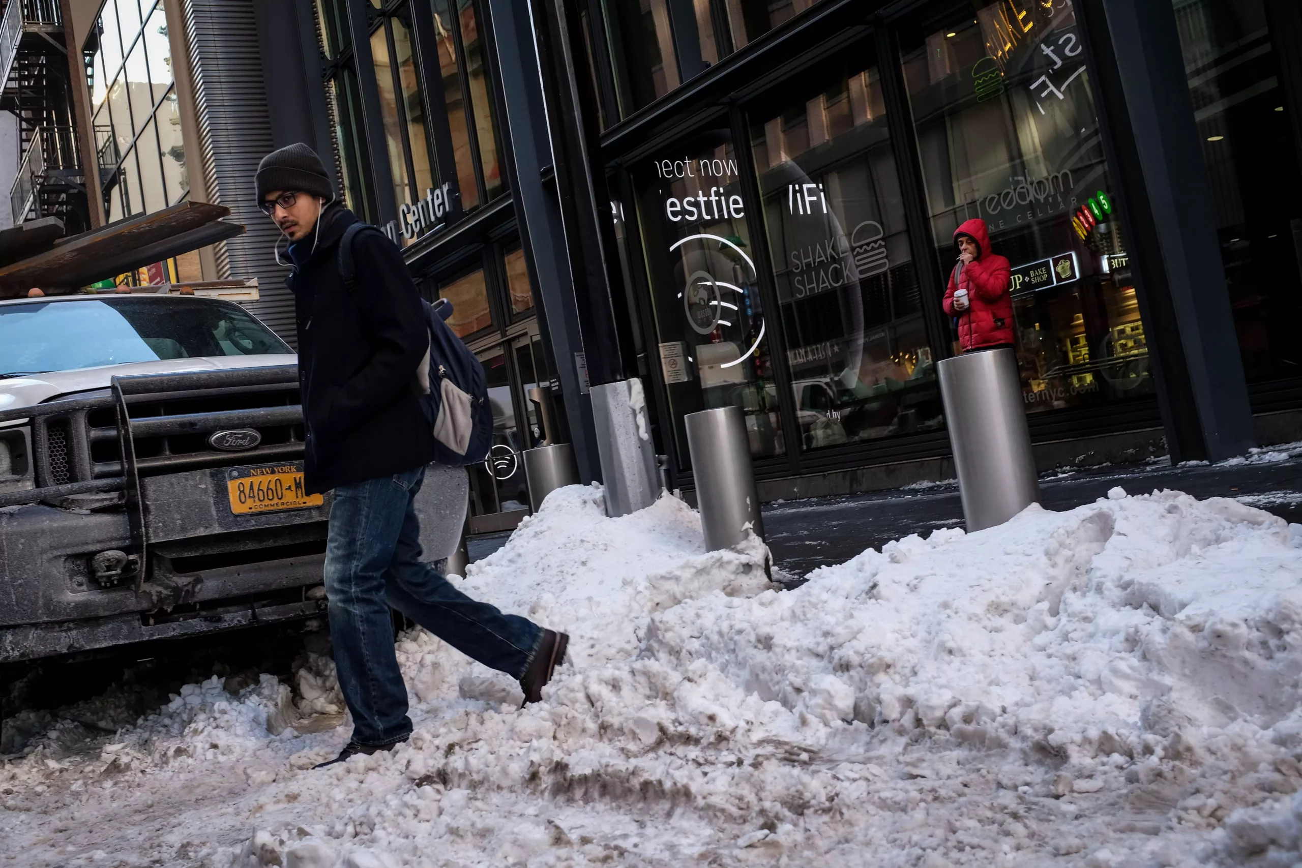 Nueva York recupera el ritmo tras tormenta, aunque a la espera de frío polar