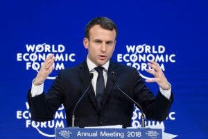 El presidente de Francia, Emmanuel Macron, habla en la reunión anual del Foro Económico Mundial.