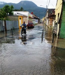 Calles de Puerto Plata se inundan a pesar remozamiento del centro histórico