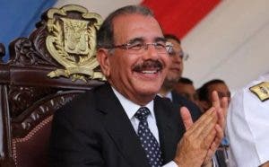 Danilo Medina: continuaremos construyendo el país justo, educado y próspero que merecen todos los dominicanos