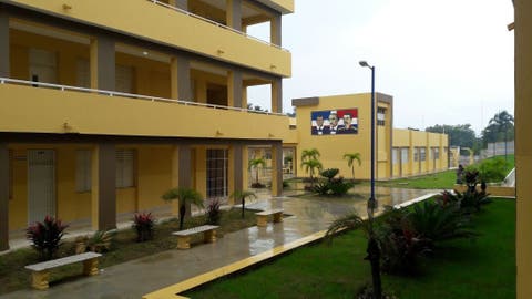 Presidente Danilo Medina entrega un liceo en Cancino Adentro