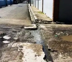 Ciudadanos se quejan por gran cantidad de hoyos y baches en calles de Puerto Plata 