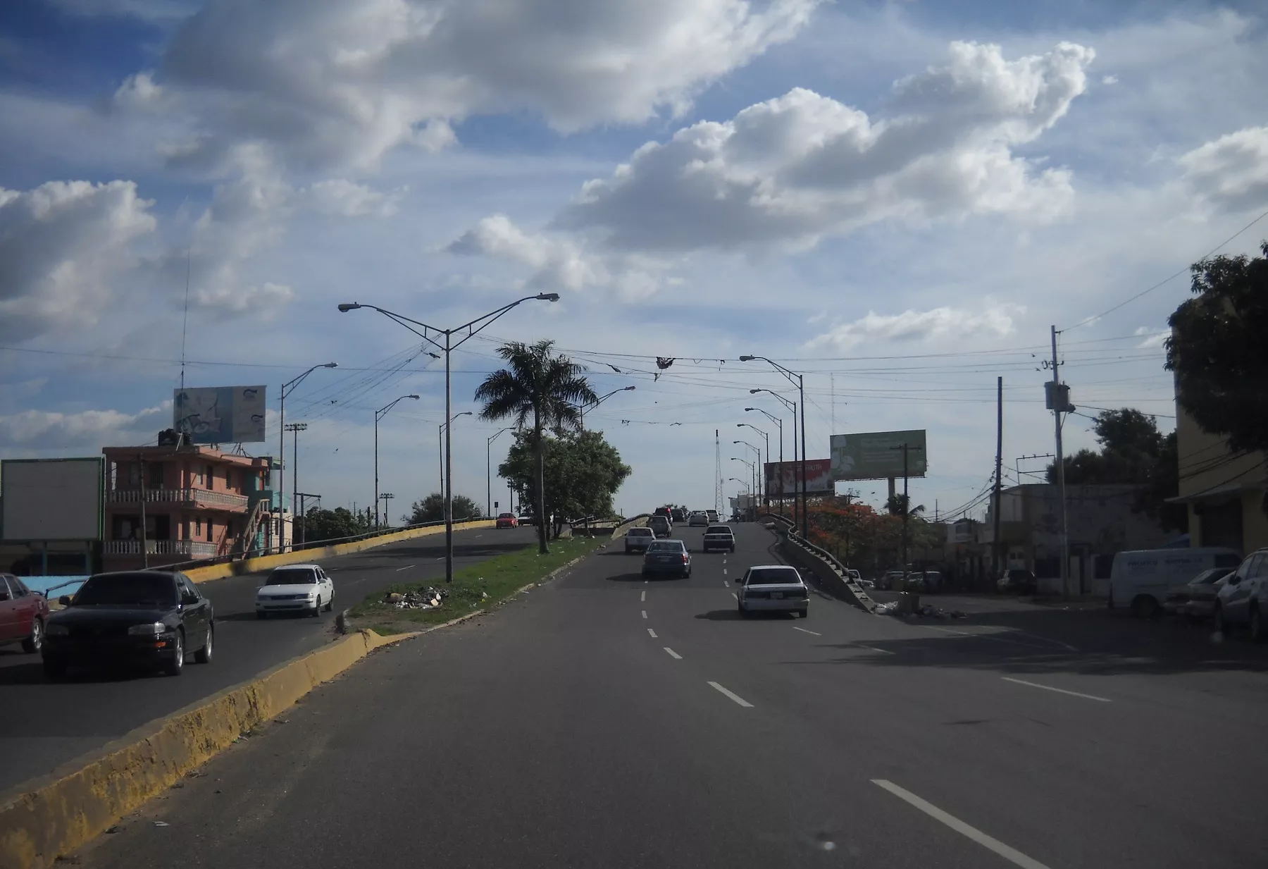 Obras Públicas cerrará a partir de este lunes túneles y elevados por mantenimiento