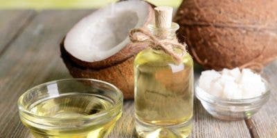 ¿Puede el aceite de coco, lleno de grasas saturadas, ser bueno para la salud?