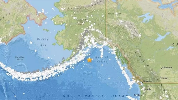 Cancelan alerta de tsunami en el Pacífico por sismo de 7,9 grados en Alaska