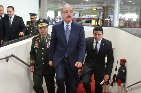 Presidente Danilo Medina viaja hacia Suiza para participar Foro Económico Mundial