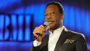 Muere la estrella del góspel Edwin Hawkins, autor del “Oh, Happy Day»